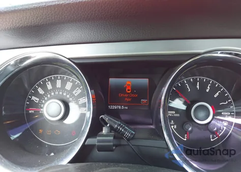 2014 Ford Mustang Gt Premium z USA, uszkodzony, nr VIN 1ZVBP8CF5E5200625